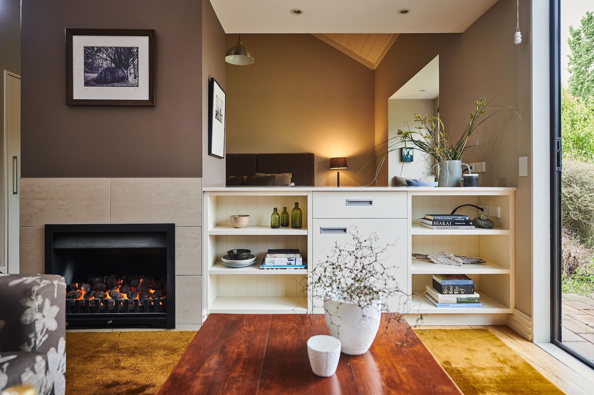 เปปเปอร์ ปาเรวา มาร์ตินโบโรห์ Aparthotel มาร์ตินเบรอ ภายนอก รูปภาพ A fireplace in a home
