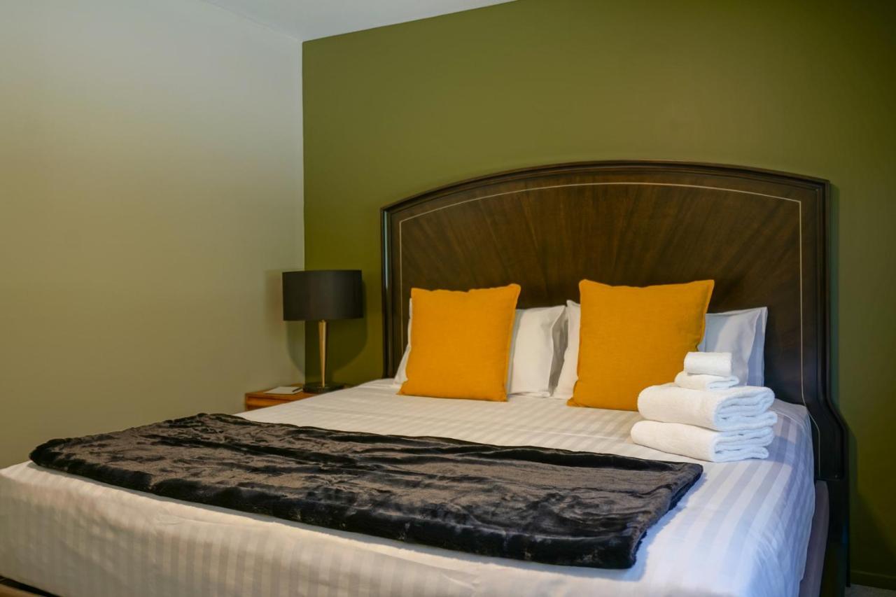 เปปเปอร์ ปาเรวา มาร์ตินโบโรห์ Aparthotel มาร์ตินเบรอ ภายนอก รูปภาพ A bed