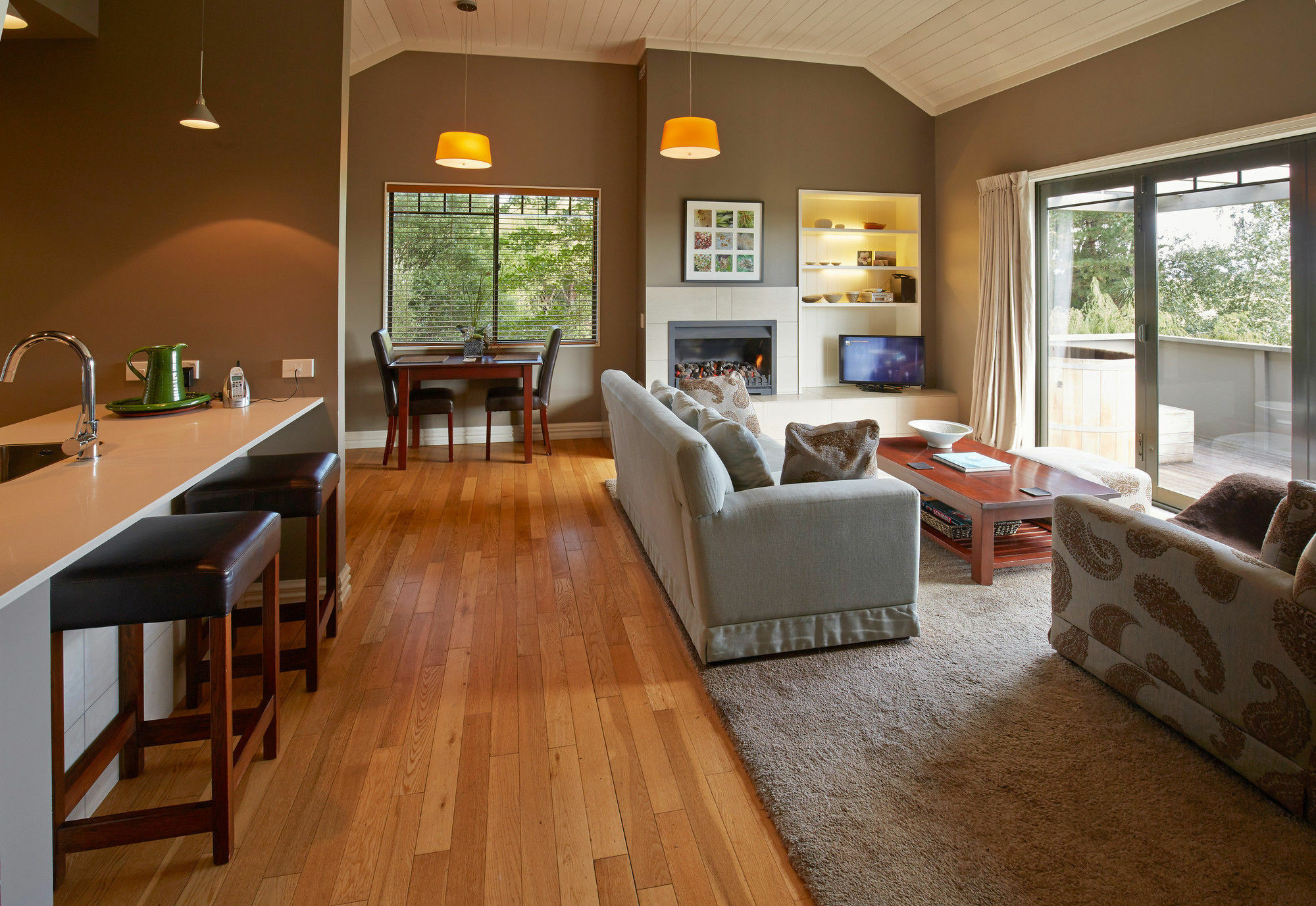 เปปเปอร์ ปาเรวา มาร์ตินโบโรห์ Aparthotel มาร์ตินเบรอ ภายนอก รูปภาพ A living room in a house